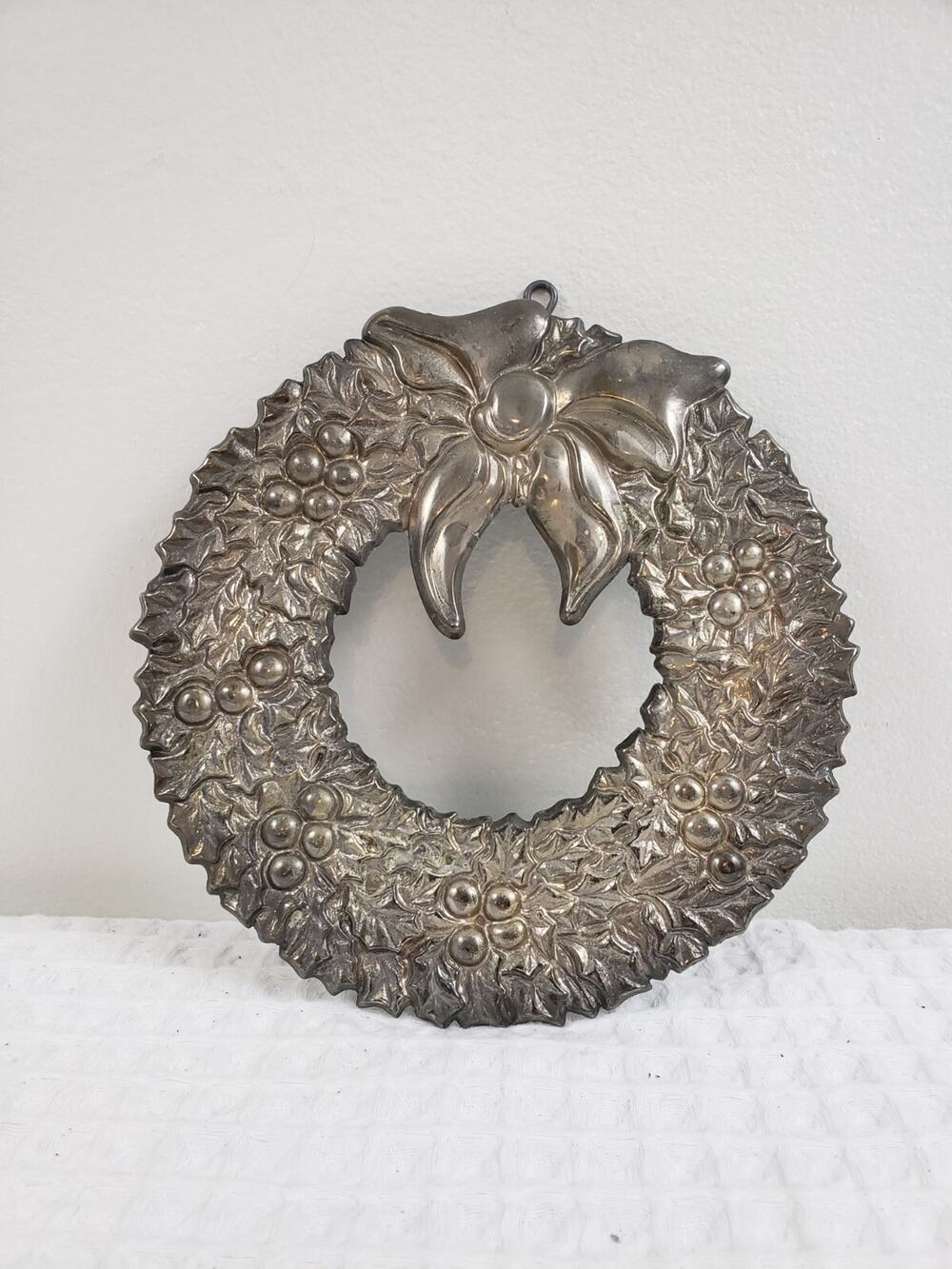 VTG Gorham Silver Plated Brass Christmas Wreath Trivet 1982 YC 1710 Italy